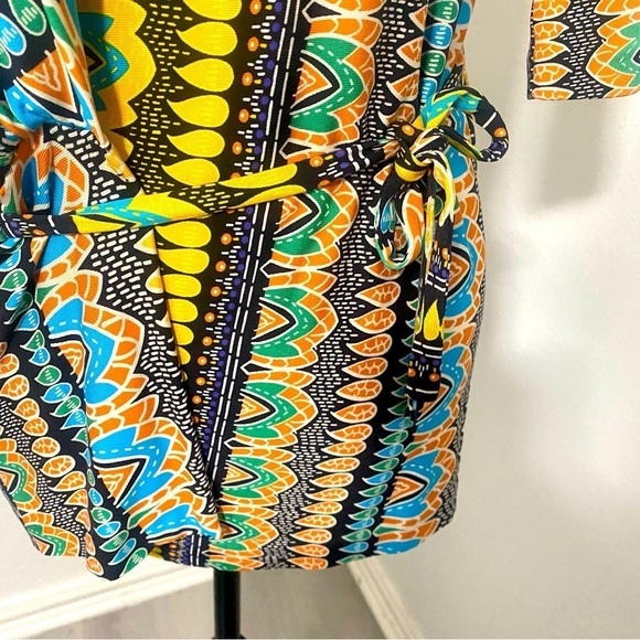 Diane Von Furstenberg EVRIN 100% Silk Size 8 Jersey Wrap Blouse Colorful - Picture 4 of 10